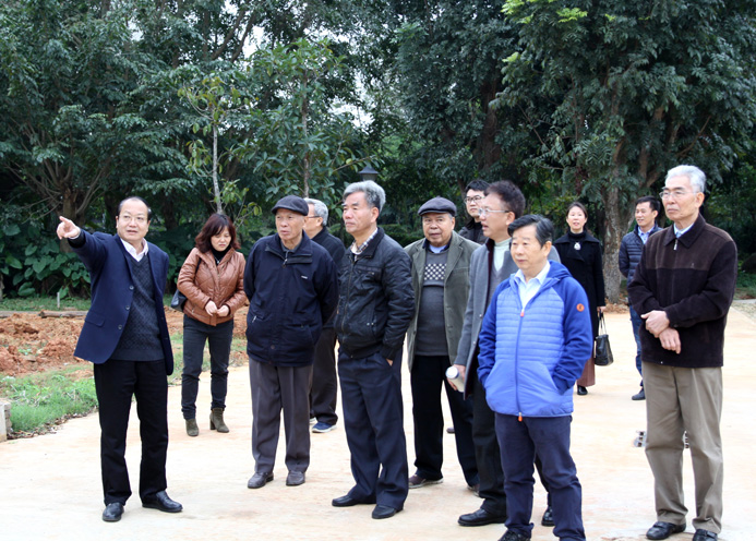参观游客中心.jpg