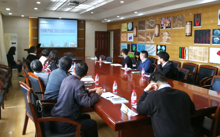 华中农业大学招聘现场1111.jpg